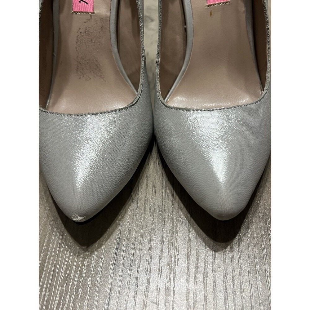 Betsey Johnson Women's Silver Stiletto Heels Dress‎ Shoes Pumps Sz 7.5 VGC! - Picture 2 of 5